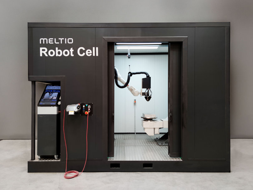 Meltio Robot Cell: The ultimate plug&play robotic arm solution 